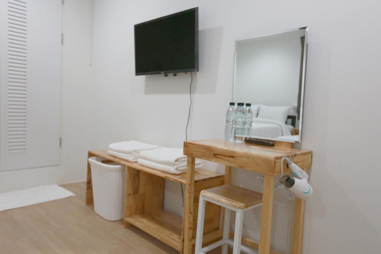 Interest Poshtel Hostel Bangkok Ngoại thất bức ảnh